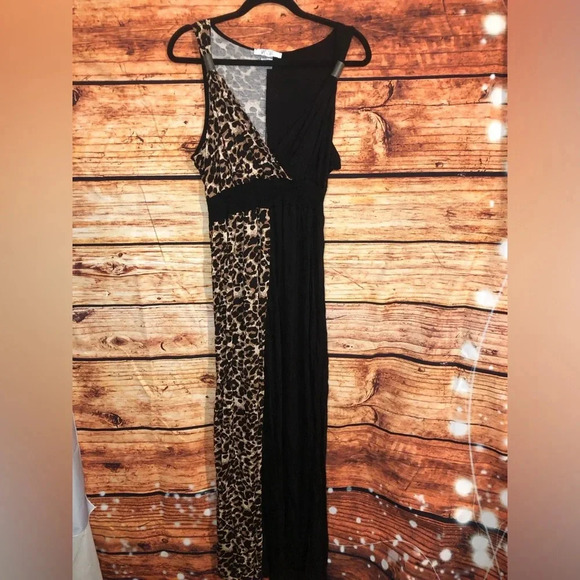 Leopard Detail Maxi Dress - Picture 16 of 16